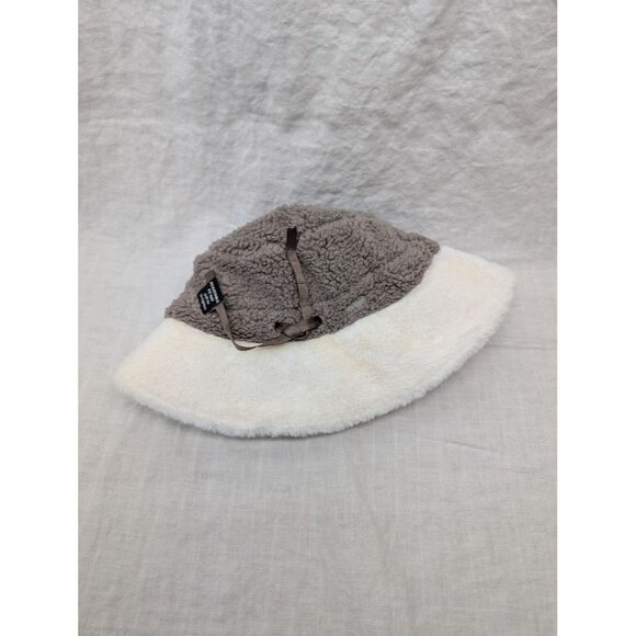 Sprigs Afordable Luxury reversible faux fur & sherpa bucket hat white & tan O18 - Picture 5 of 5